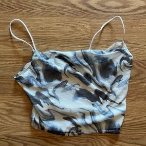 Rue 21 Size M Blue and White Paint Design